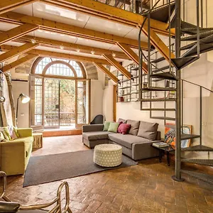 https://trastevere-hyperloft-garden.it-romehotels.com